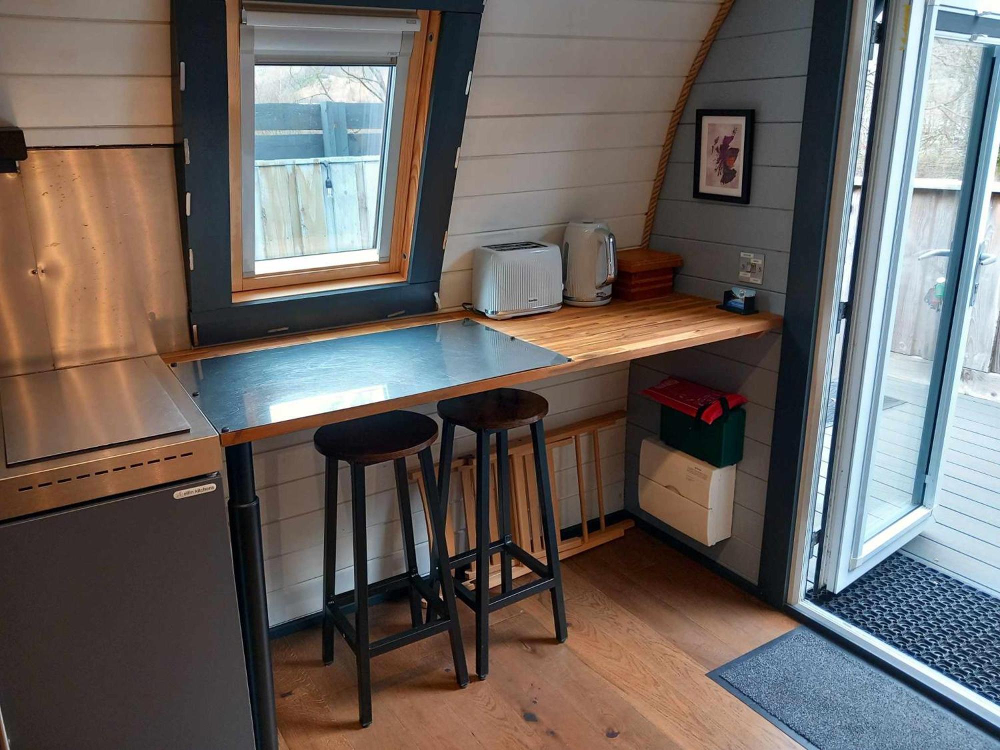 Riverside Pod, West Highland Way Holidays คินลอคคลีเวน ภายนอก รูปภาพ