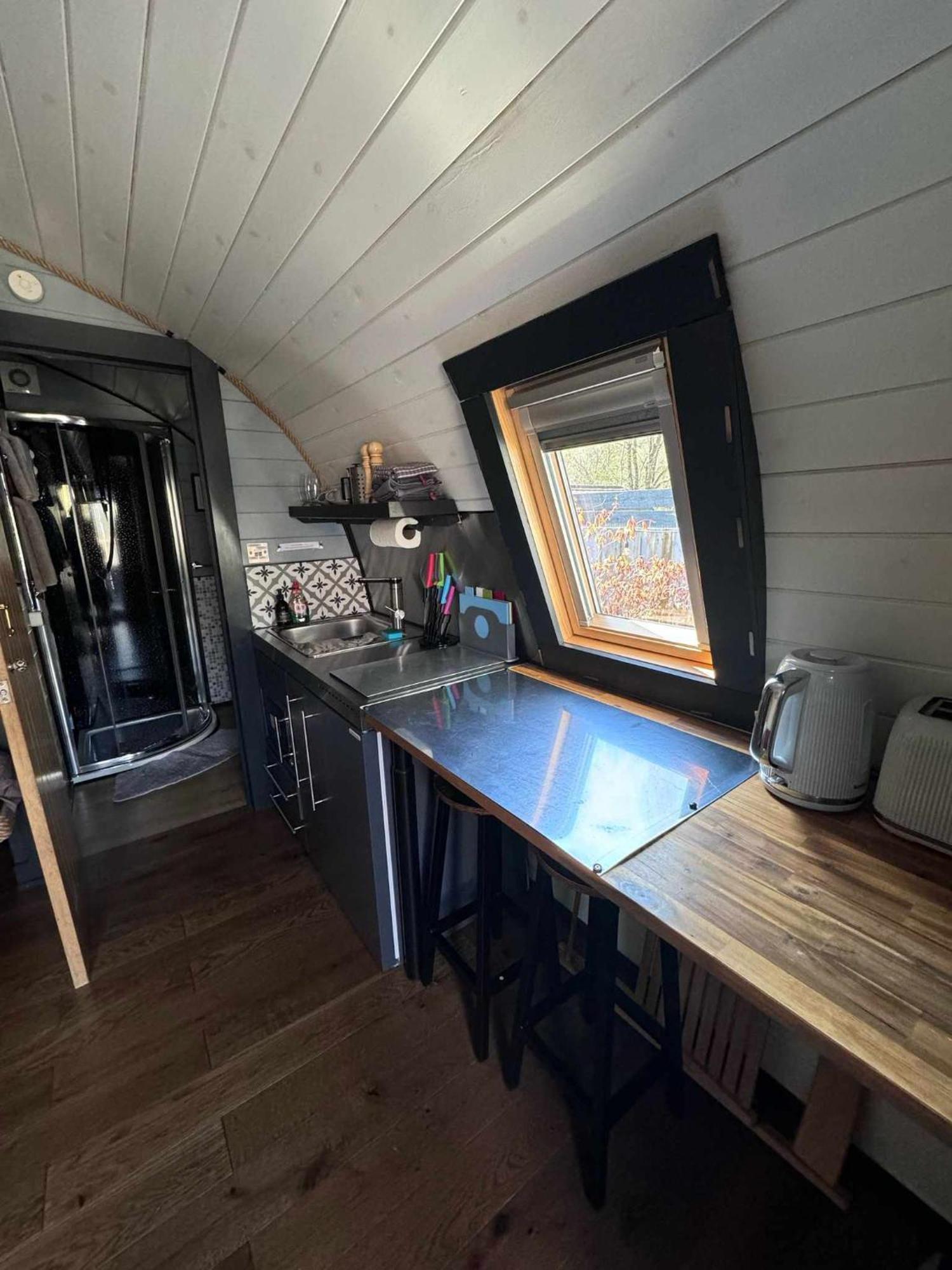 Riverside Pod, West Highland Way Holidays คินลอคคลีเวน ภายนอก รูปภาพ